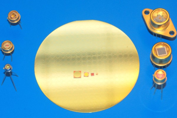 largearea_extended_ingaas_photodiodes.jpg